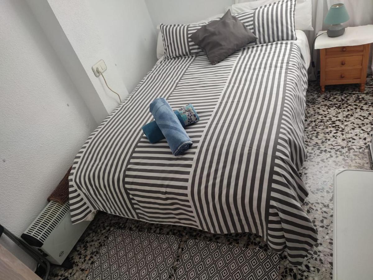 Sunset Room At Front Beach - Habitacion En La Playa Piso Privado تافيرنيس دي فالدينيا المظهر الخارجي الصورة