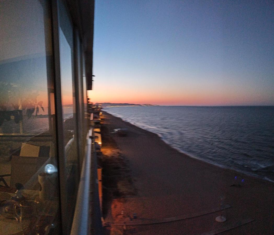 Sunset Room At Front Beach - Habitacion En La Playa Piso Privado تافيرنيس دي فالدينيا المظهر الخارجي الصورة