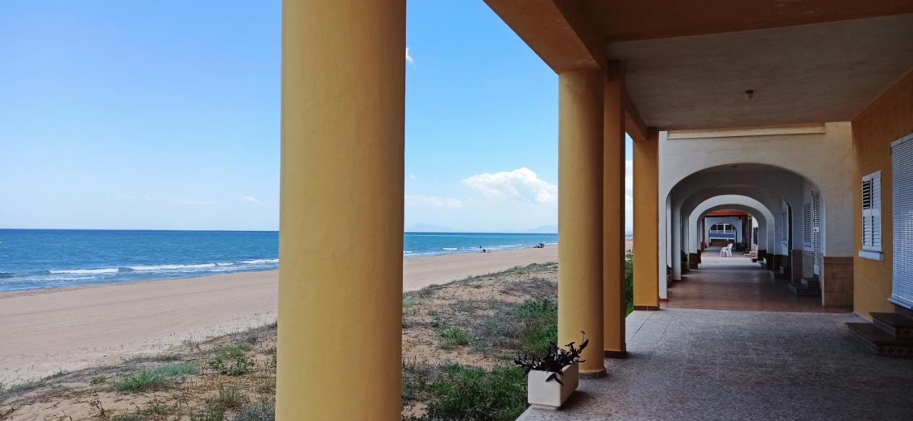 Sunset Room At Front Beach - Habitacion En La Playa Piso Privado تافيرنيس دي فالدينيا المظهر الخارجي الصورة