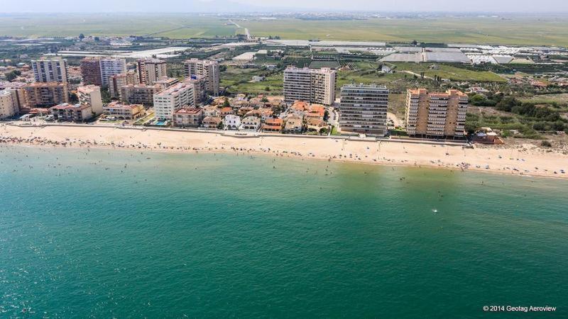 Sunset Room At Front Beach - Habitacion En La Playa Piso Privado تافيرنيس دي فالدينيا المظهر الخارجي الصورة